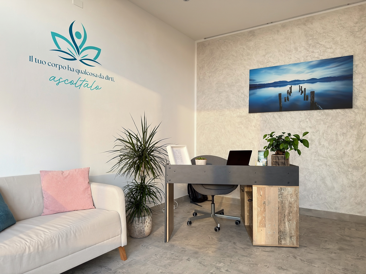Ingresso e reception dello studio